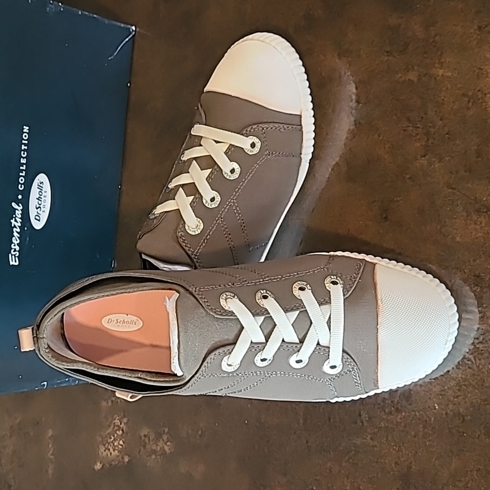 Dr. Scholl's Shoes Green and Cream Jam Session Sneakers Size 9